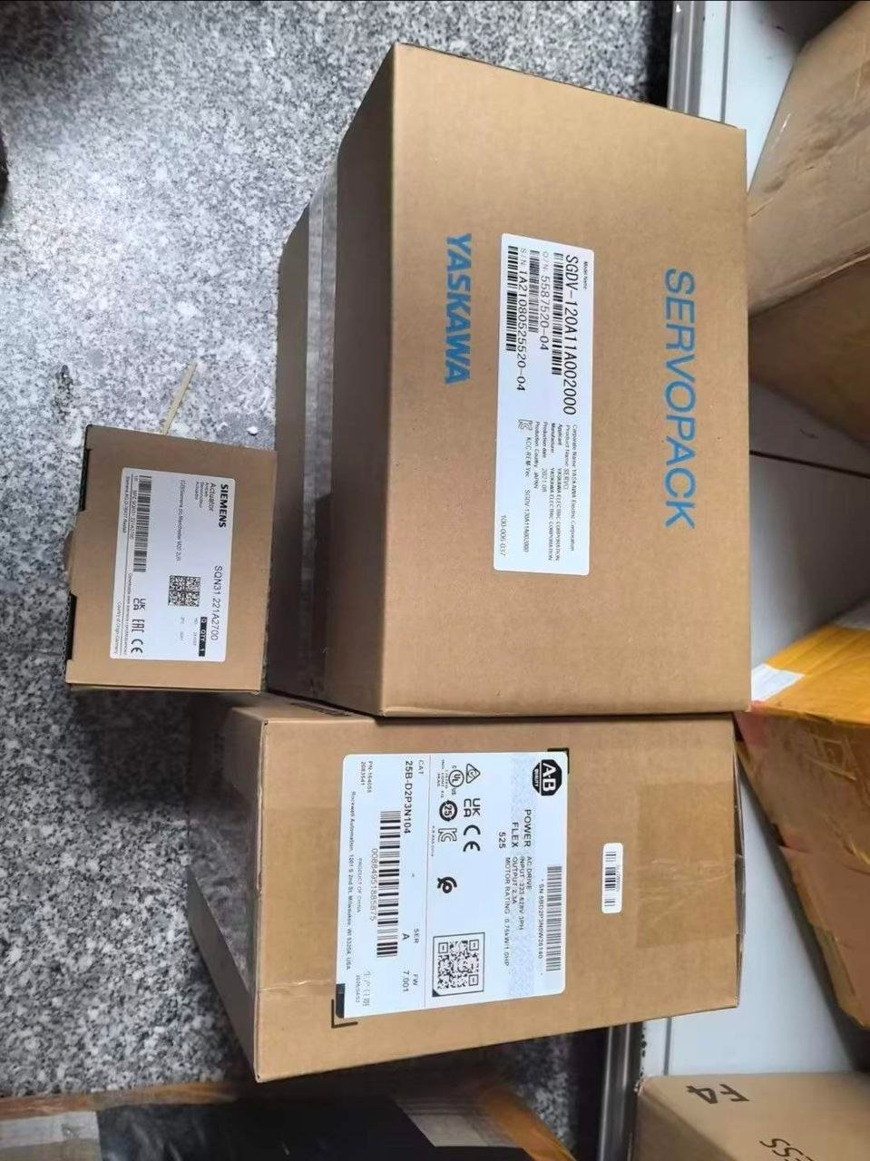 Yaskawa Servopack (SGDV-120A11A002000) ile mükemmel dinamizm ve hassasiyet.
